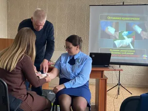 Сотрудники Павловской прокуратуры осваивают правила оказания первой помощи при состояниях, угрожающих жизни