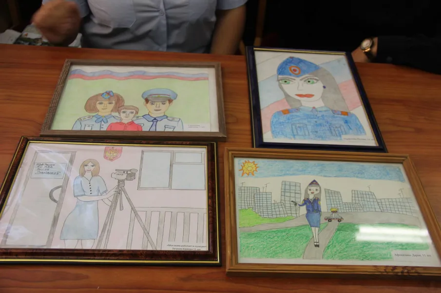 В павловской полиции подведены итоги конкурса детского рисунка «Мои родители работают в полиции»