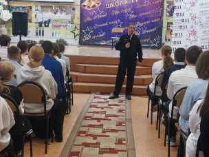 Павловские полицейские продолжают проводить беседы со школьниками о недопустимости дропперства