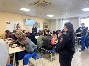 Сотрудники Павловской полиции приняли участие в рабочей встрече, посвященной социально-культурной адаптации иностранных граждан