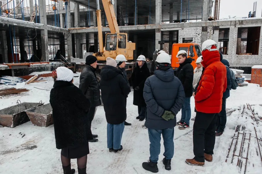 Андрей Чечерин проверил ход строительства двух школ в Павловском округе