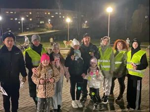 Сотрудники Павловской Госавтоинспекции продолжают проводить акцию «Береги пешехода!» в рамках ОПМ «Засветись»