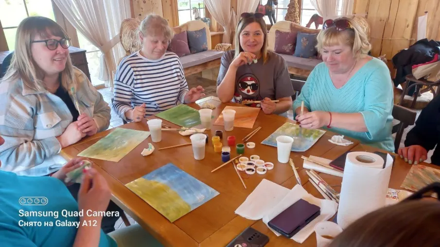 Выездная встреча для матерей и жен погибших и пропавших без вести бойцов специальной военной операции «Сердце женщины» прошла в Павловском округе.