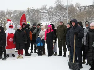 Снежные фигуры – в подарок Павлову