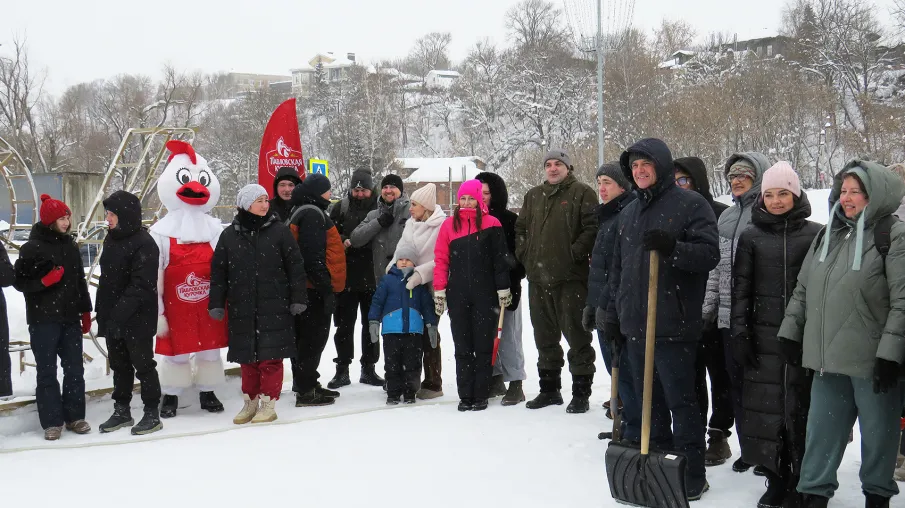 Снежные фигуры – в подарок Павлову