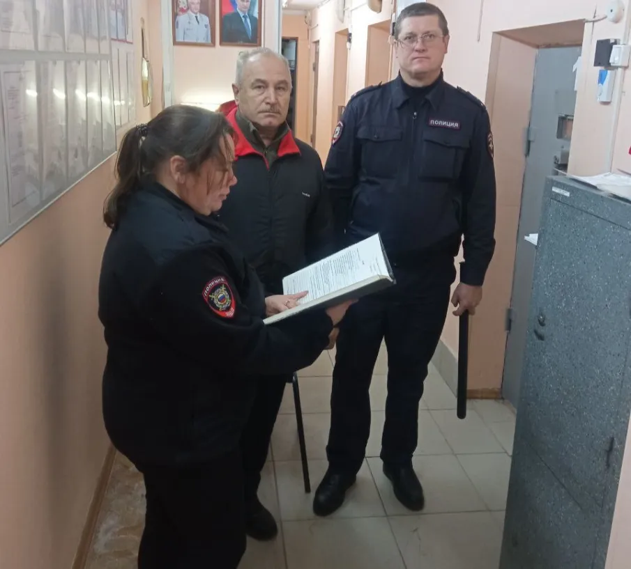 В рамках акции «Гражданский мониторинг» павловский общественник проверил условия содержания в изоляторе временного содержания: замечаний нет, права граждан не нарушаются