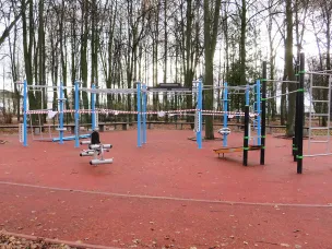 Работы по благоустройству в парке имени 40-летия ВЛКСМ не затихают.