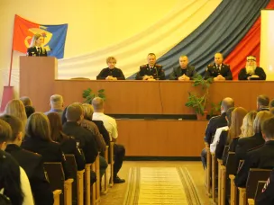 В Павлово полицейских поздравили с профессиональным праздником