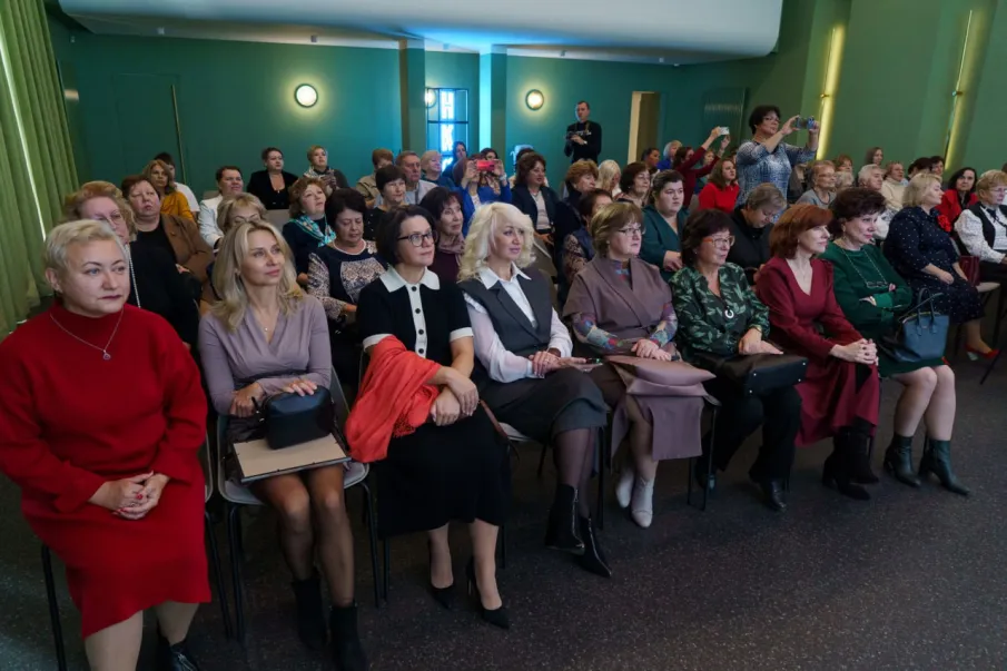 80 активисток женского движения Нижегородской области получили награды – среди них три павловчанки