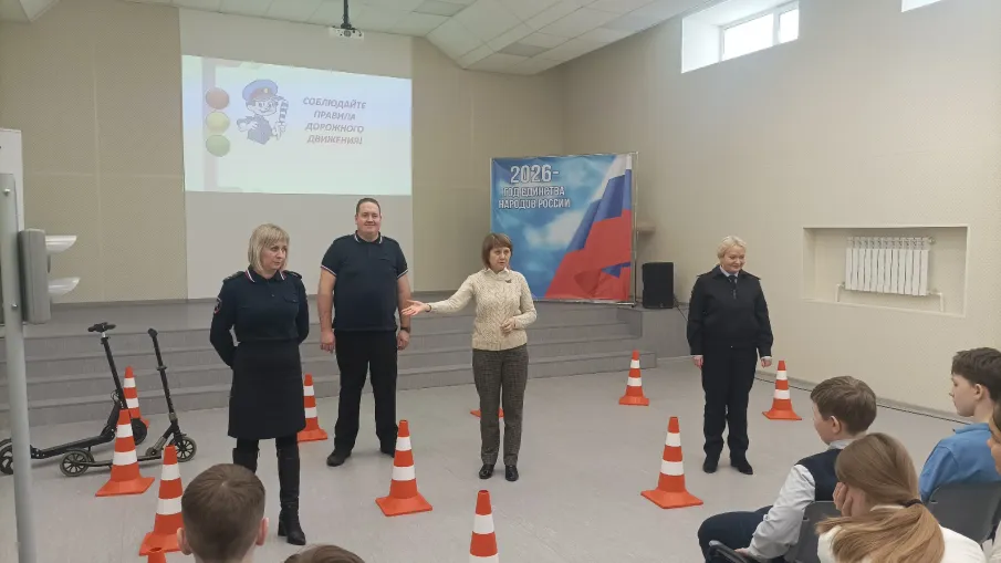 "Лаборатория безопасности" побывала в гостях, в школах Павловского и Сосновского района