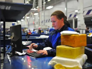 Почта России импортозаместила программное обеспечение Единой информационно-аналитической платформы (ЕИАП), заменив иностранные системы управления базами данных и бизнес-аналитики на отечественные.