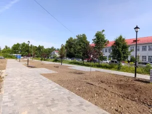 Первый этап благоустройства сквера по улице Суворова в Павлове выходит на финишную прямую
