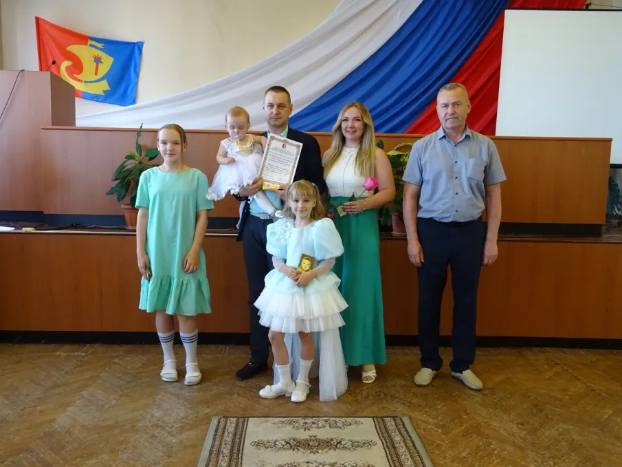 Чествование семей-участников муниципального этапа областного конкурса «Нижегородская семья» в 2025 году