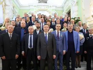 Два павловчан вошли в число награжденных за успехи в профессиональной деятельности