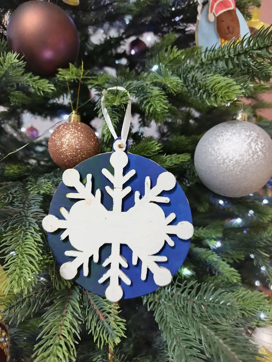 Ёлка желаний: добрые помощники Деда Мороза